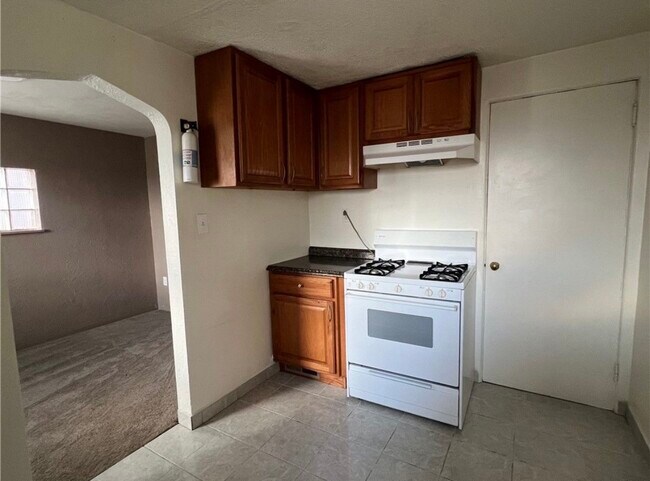 650 Dunster St, Pittsburgh, PA 15226 - photo 7