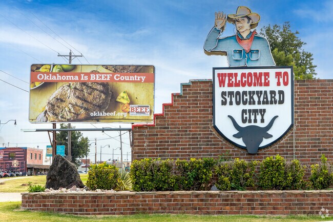 The welcome sign to Stockyards City invites Rotary Park residents.