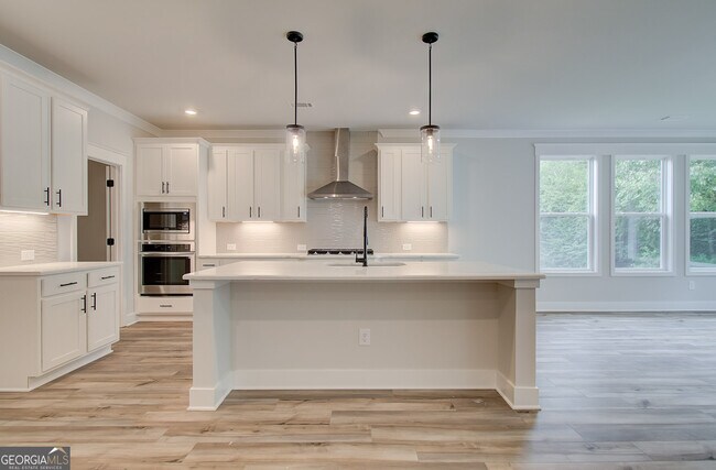 5516 Tullis Dr, Gainesville, GA 30507 - photo 6