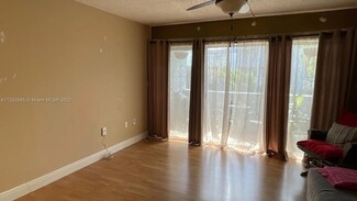 9365 Fontainebleau Blvd Unit E208, Miami, FL 33172