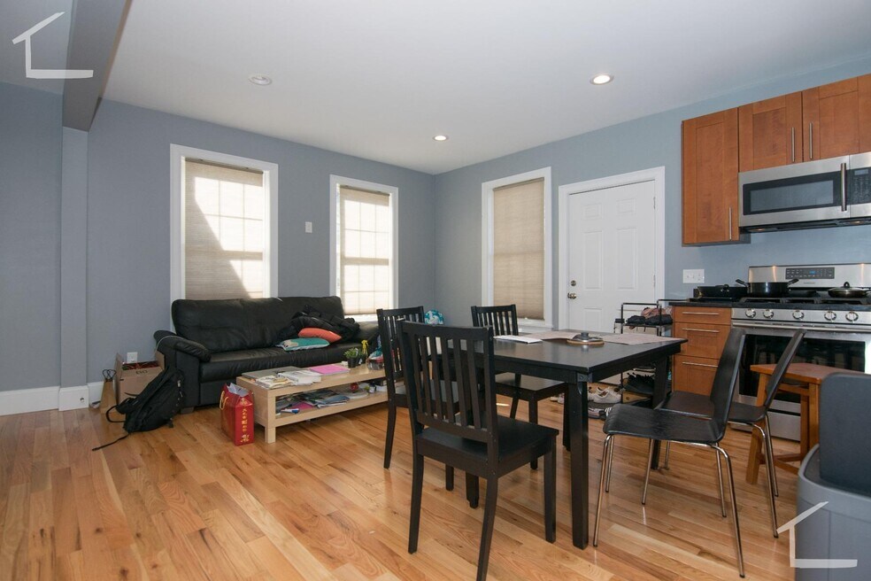 8 Wadsworth St unit 1, Allston, MA 02134 - photo 1
