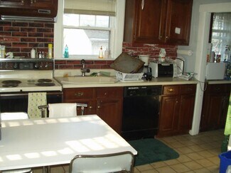 98 Beechcroft St, Boston, MA 02135