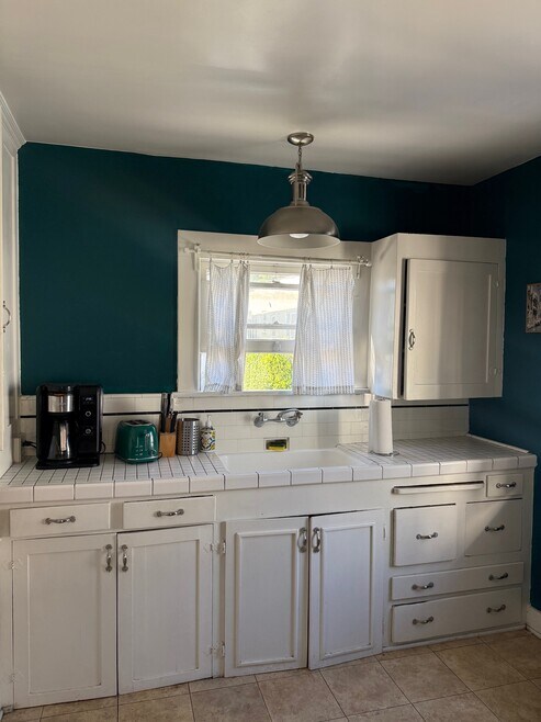 731 Cochran Ave, Los Angeles, CA 90036 - photo 1