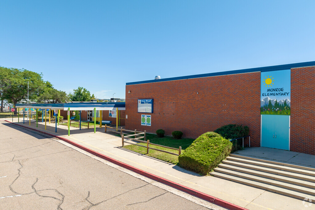 The student population of Monroe Elementary School is 366 and the school serves PK-5.