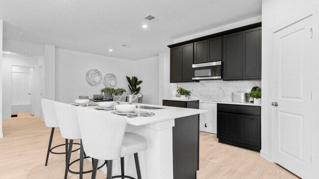 31110 Brighton Mill Ct, Fulshear, TX 77441 - photo 7