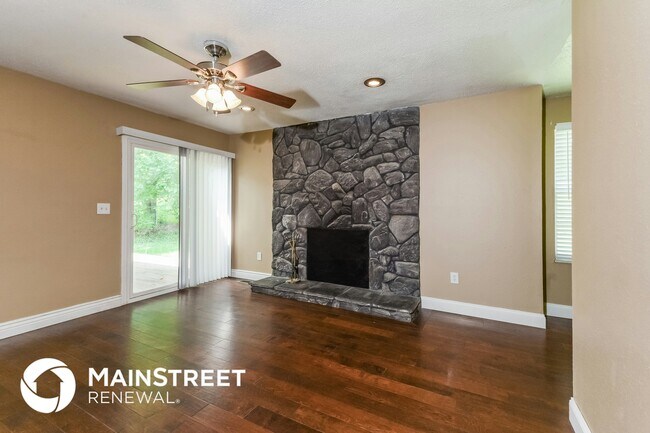 711 Levin Dr, O Fallon, MO 63366 - photo 3