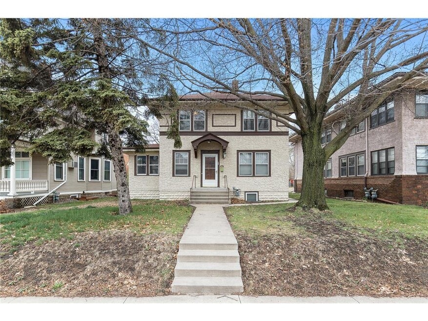811 Snelling Ave N, Saint Paul, MN 55104 - photo 1