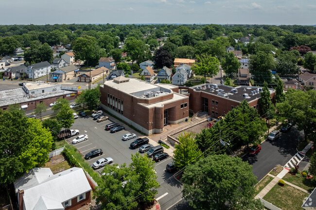 Parents rave about the after school programs at Reenas Bais Yaakov, Highland Park, NJ.