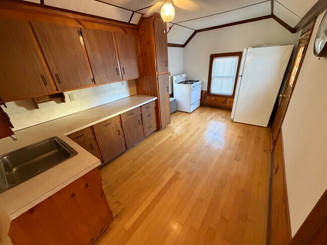 7 Pearl St, Quincy, MA 02169 - photo 6