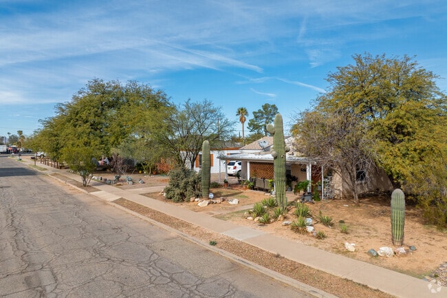 The sidewalk-lined streets of Midtown Tucson lend to enjoyable walks.