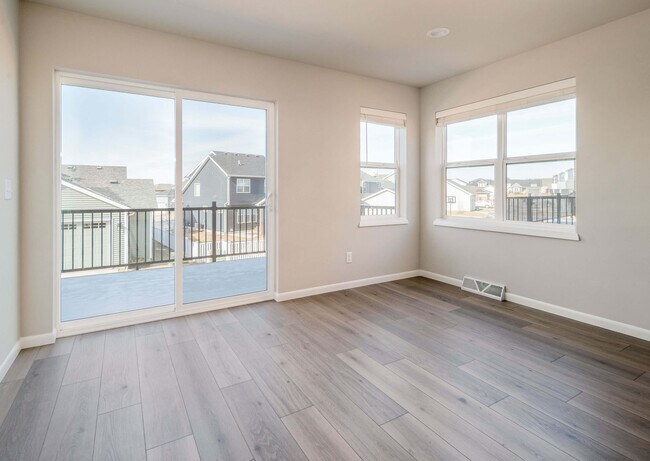 404 Crusader Point, Waunakee, WI 53597 - photo 5