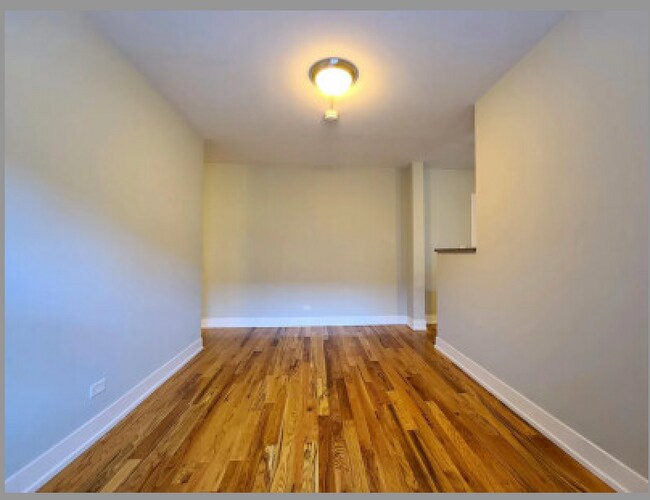 2909 N Mildred Ave unit 2, Chicago, IL 60657 - photo 7