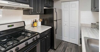 1500 Forest Run Dr, Richmond, VA 23228