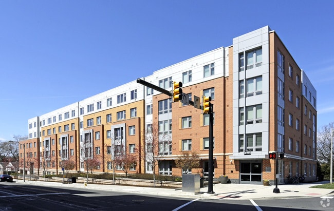 Jackson Crossing, Alexandria, VA 22305 - photo 6