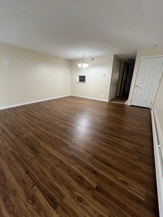 339 Oakland St Unit 14, Manchester, CT 06042