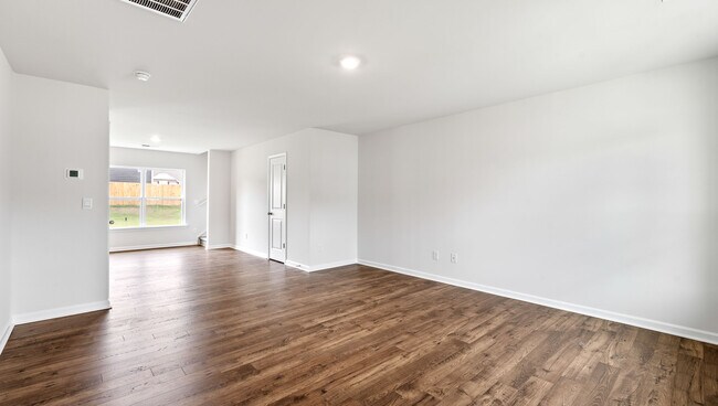 1005 Yearling Way unit 36209162, Roebuck, SC 29376 - photo 6