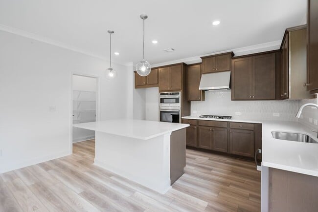 8810 Avonbrook Close, Ball Ground, GA 30107 - photo 3