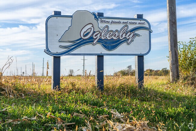 Oglesby’s welcome sign greets travelers near the Illinois River.
