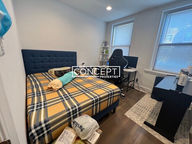 19 Peterborough St unit 12B, Boston, MA 02215 - photo 7