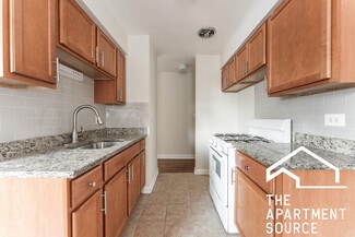 6011 N Winthrop Ave Unit 511, Chicago, IL 60660