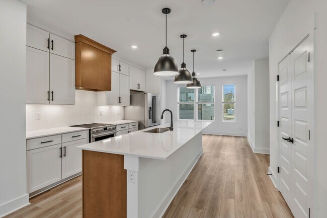 213 Harmony Aly, Nashville, TN 37207 - photo 5