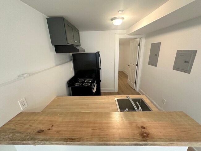 140 3rd St unit 4, Newburgh, NY 12550 - photo 7