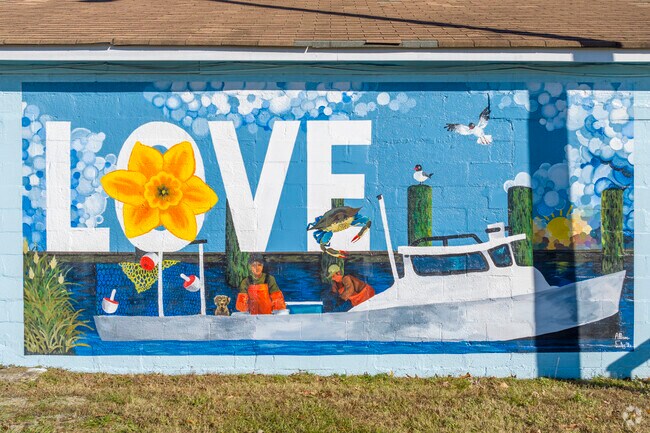 Gloucester Point Beach Park is perfect for a boat ride.