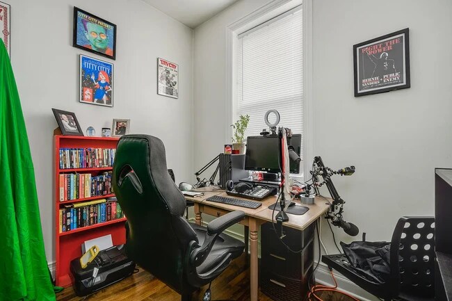 3244 N Hamlin Ave unit 2, Chicago, IL 60618 - photo 7