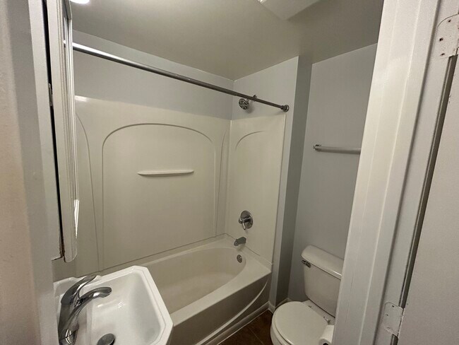 203 Annapolis St W unit 1, Saint Paul, MN 55118 - photo 6