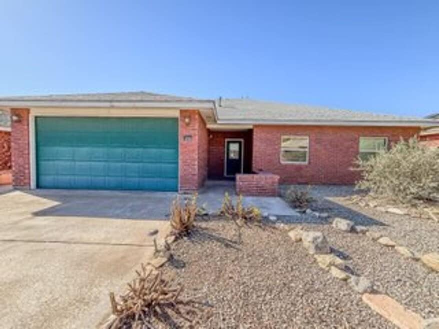 *MOVE IN SPECIAL* $350 OFF FIRST MONTH REN...