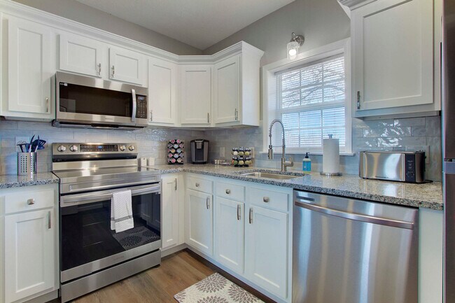 1610 Cooper Foster Park Rd unit ID1061081P, Vermilion, OH 44089 - photo 2