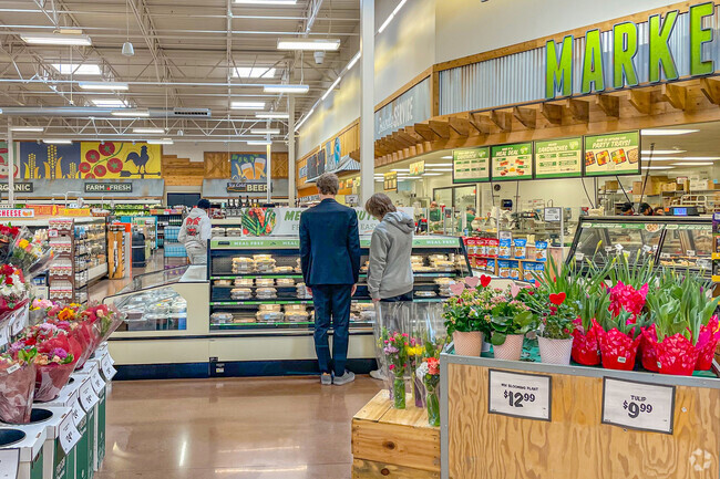 Run in for a quick lunch at Sprouts.