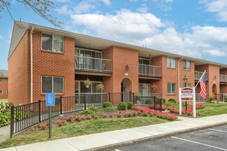 520 Breezewood Ct, Mechanicsburg, PA 17050