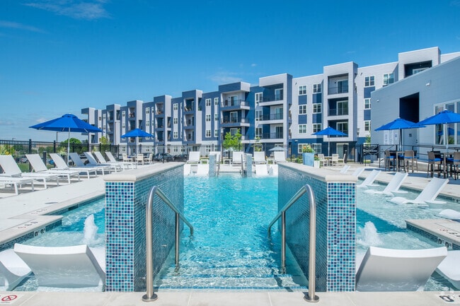 Signature Pointe, Madison, WI 53704 - photo 6