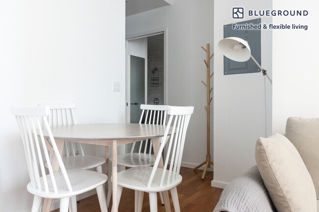 Atelier unit FL12-ID1861, New York, NY 10036 - photo 6