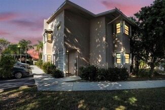 16240 SW 92nd Ave, Palmetto Bay, FL 33157