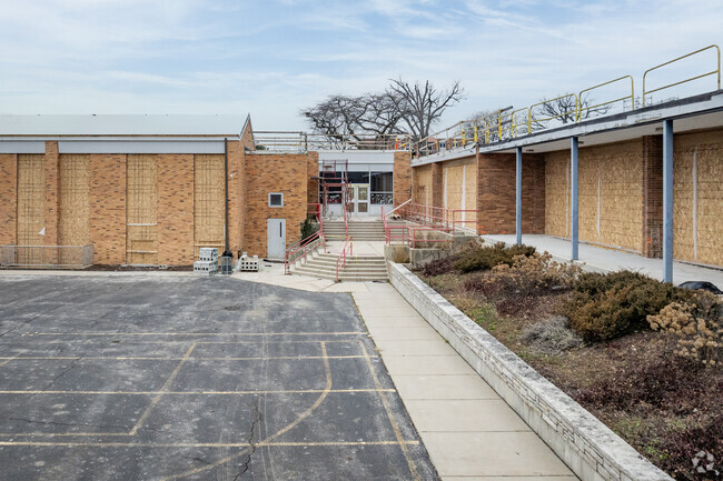 The courtyard for students at Indian Trail Elementary School.