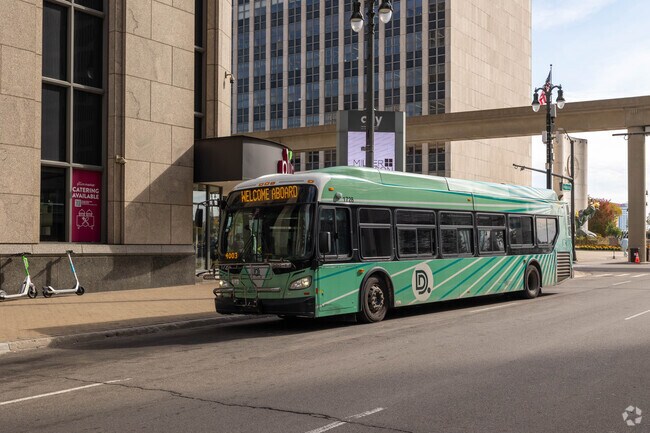 With multiple public transit options, it's no wonder that Riverfront is such a popular area.