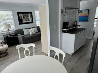 65 NE 24th St Unit 65 B, Wilton Manors, FL 33305