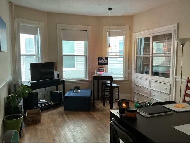 75 Aldie St unit 2, Boston, MA 02134 - photo 2