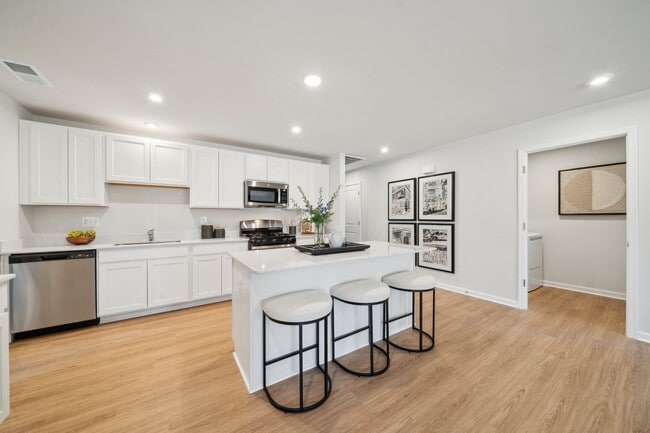 421 Rivanna Hill Rd, Glen Allen, VA 23060 - photo 3