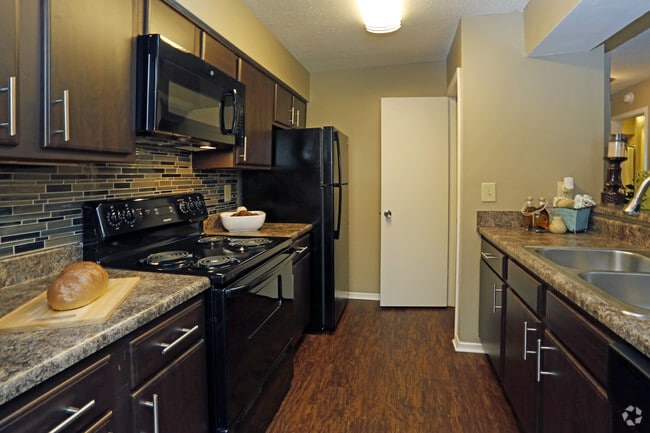 The Oakley at Hillcrest, Mobile, AL 36695 - photo 2