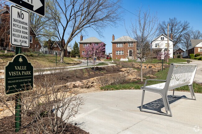 Glen Echo Park residents can enjoy Vista Verde park in the heart of the community.