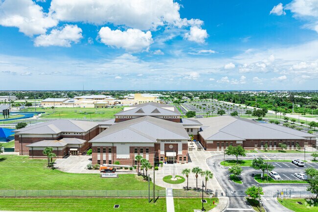 Punta Gorda Middle School serves students in grades 6-8.