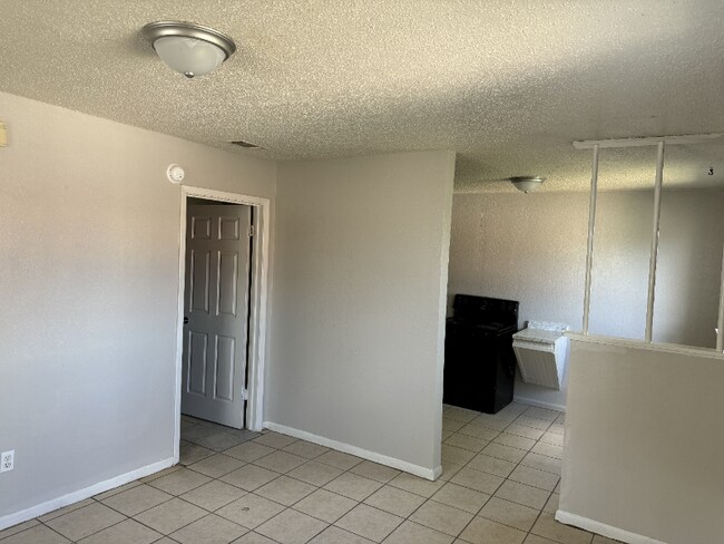1218-1220 Georgetown Rd unit 1220, Copperas Cove, TX 76522 - photo 2