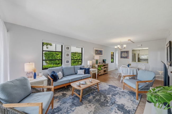 1334 Chesapeake Ave unit 1330 Chesapeake Ave, Naples, FL 34102 - photo 2