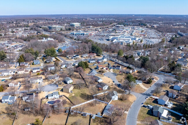 Enfield Chase is entirely residential, but is extremely close to Bowie Town Center, and is a half an hour commute to Washington DC and Baltimore.