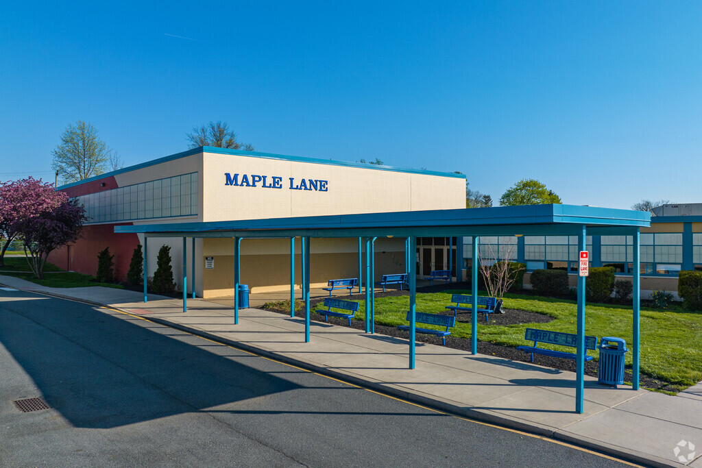 Maple Lane Elementary provides a public education in the Bellfonte neighborhood.