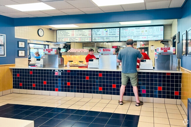 Order up some onion rings and a shake at Hi-Boy Drive-In in the Bridger Neighborhood.