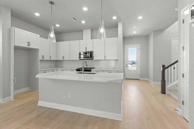 1550 Merrythought Ln unit 36477935, Sarasota, FL 34240 - photo 6